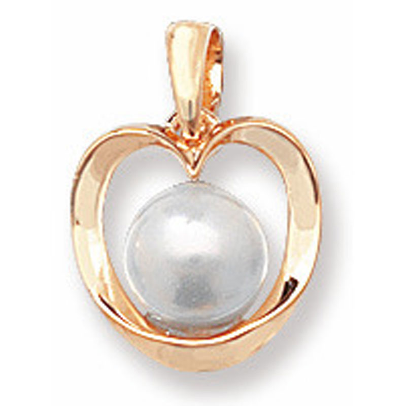 9ct Pearl Heart Pendant